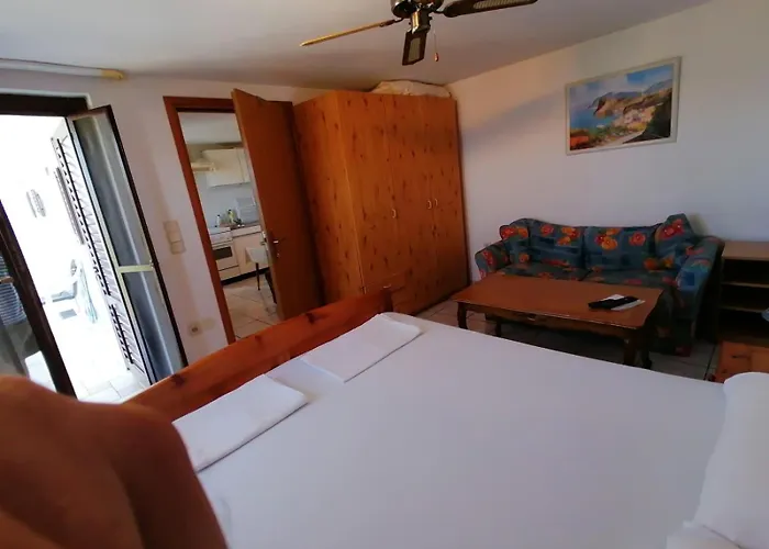 Apartament Anna Pinezići